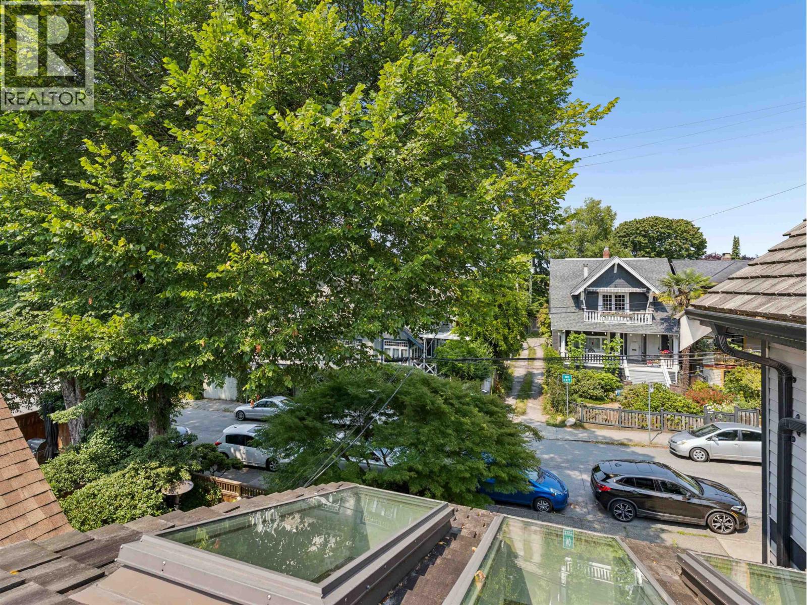 2760 W 2ND AVENUE, Vancouver