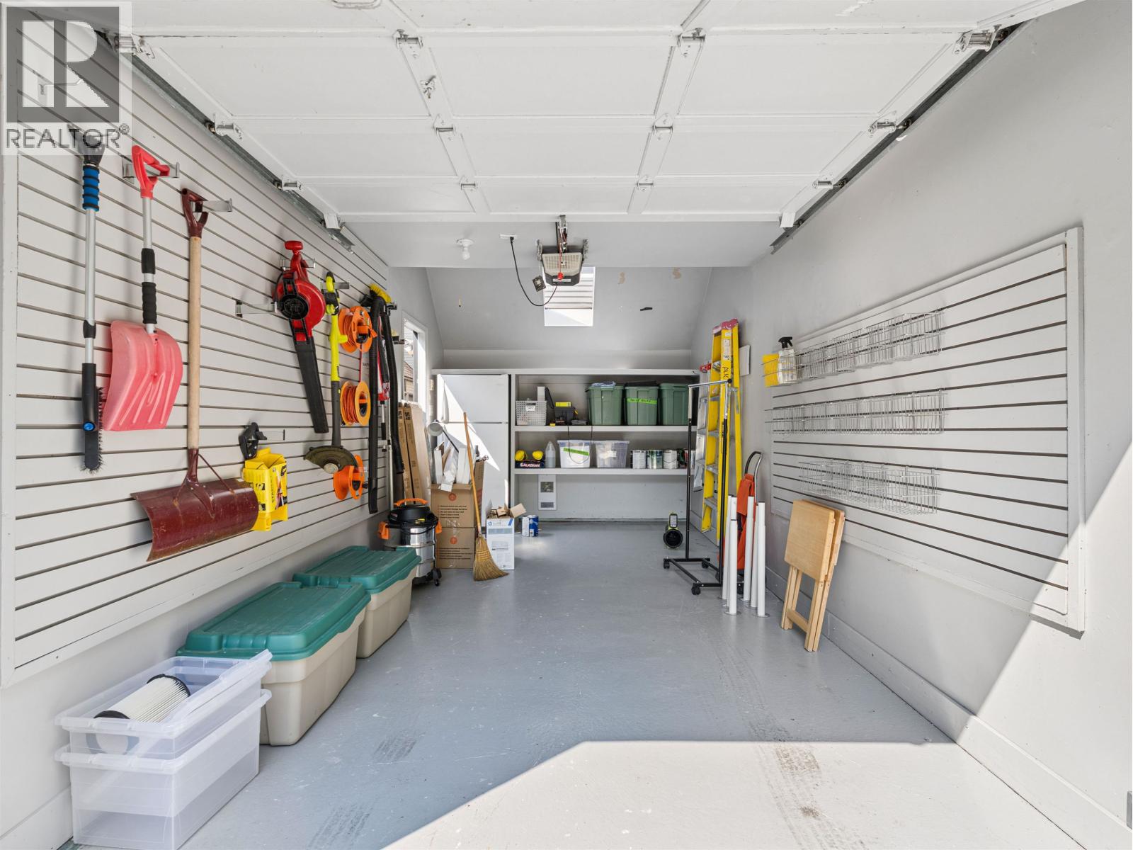 2760 W 2ND AVENUE, Vancouver