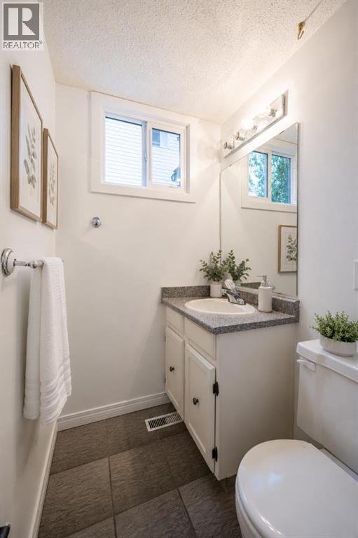 2603 60 Street NE - 11