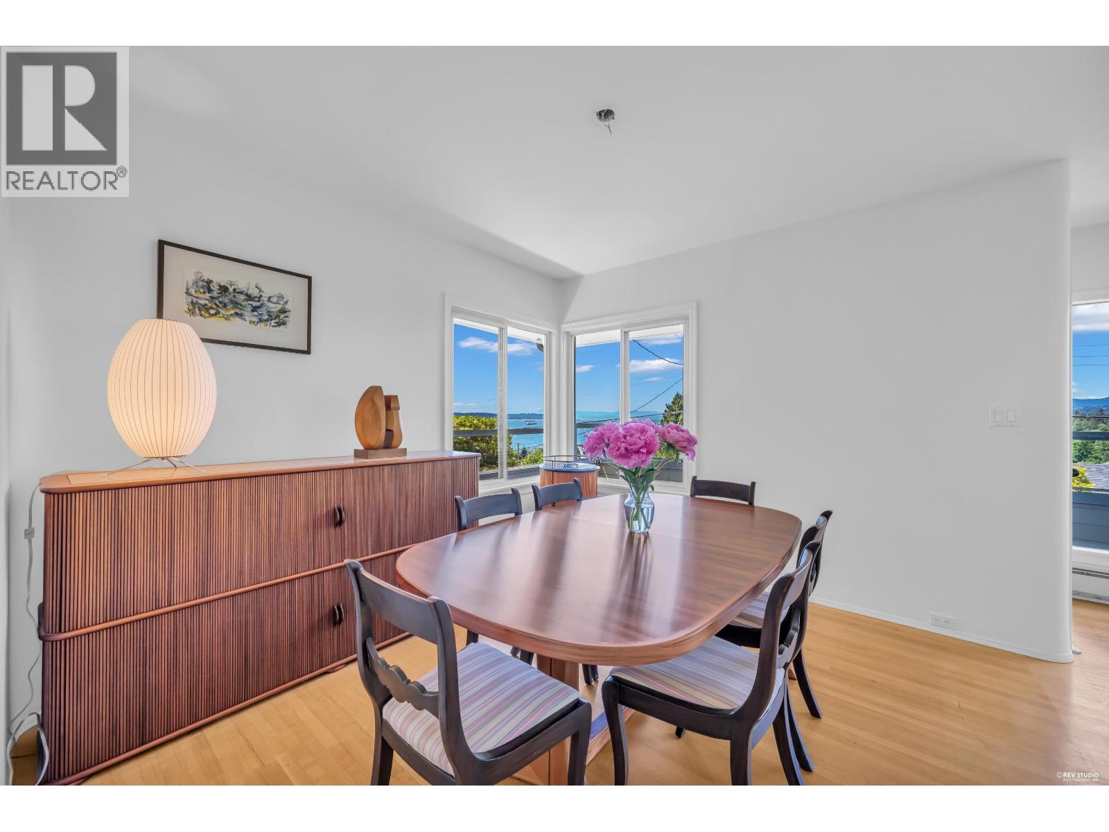 870 LEYLAND STREET, West Vancouver