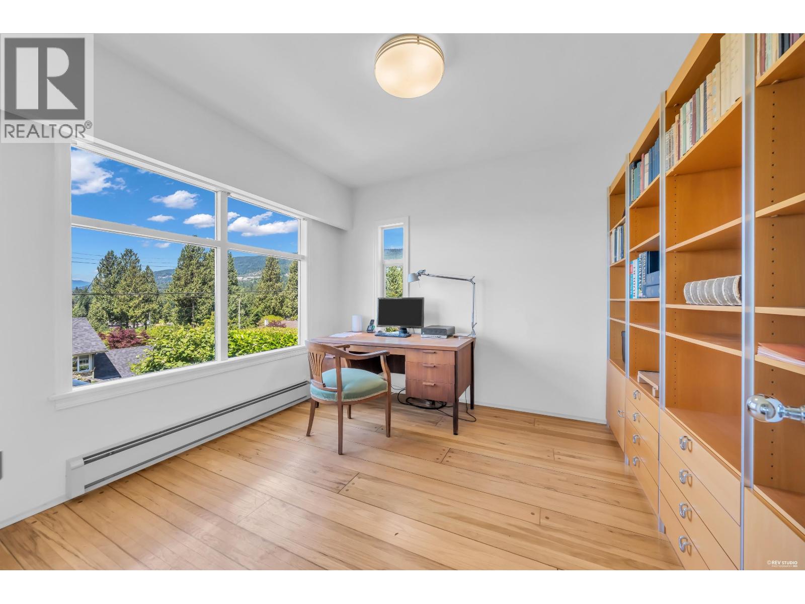 870 LEYLAND STREET, West Vancouver