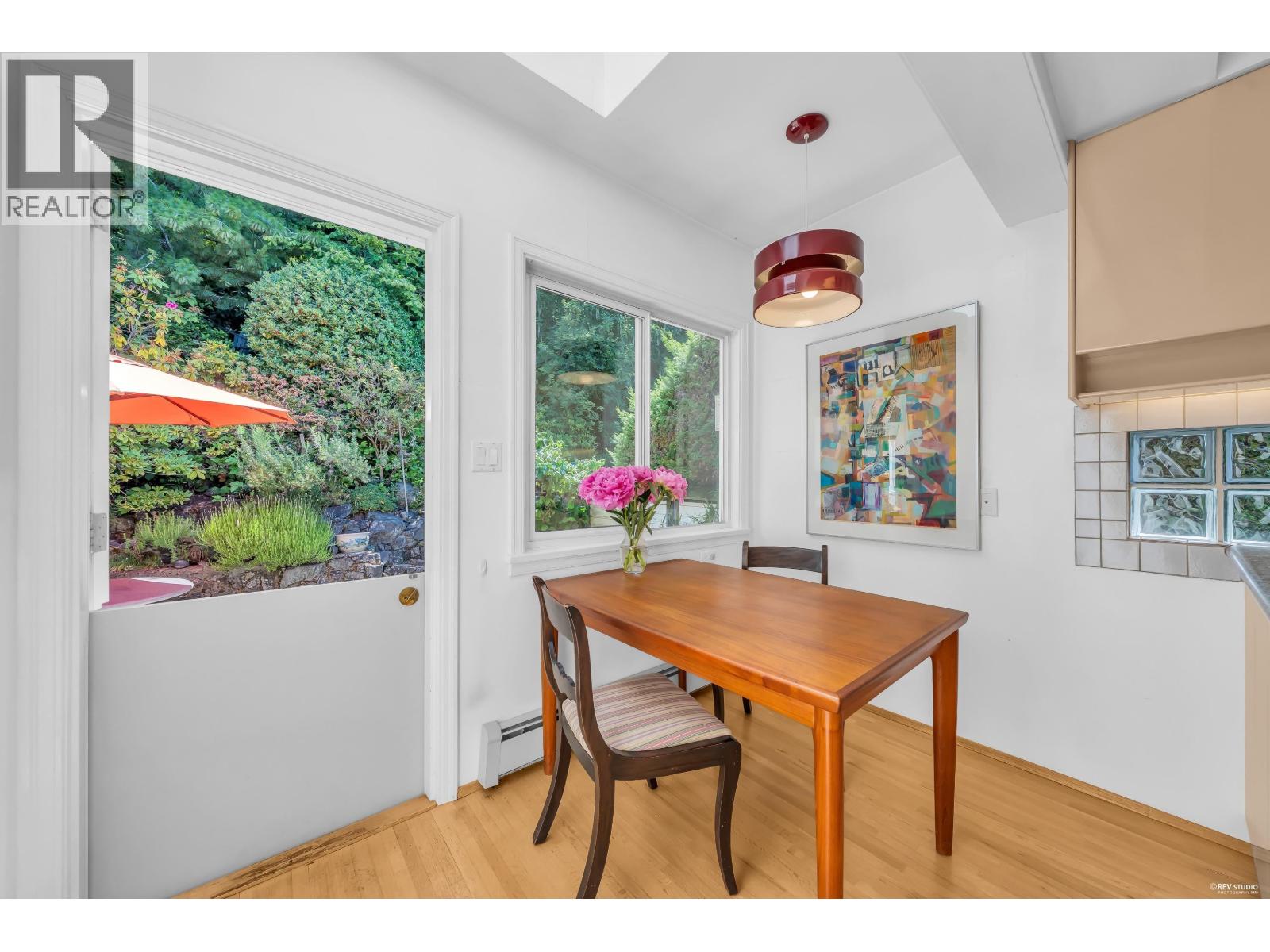 870 LEYLAND STREET, West Vancouver