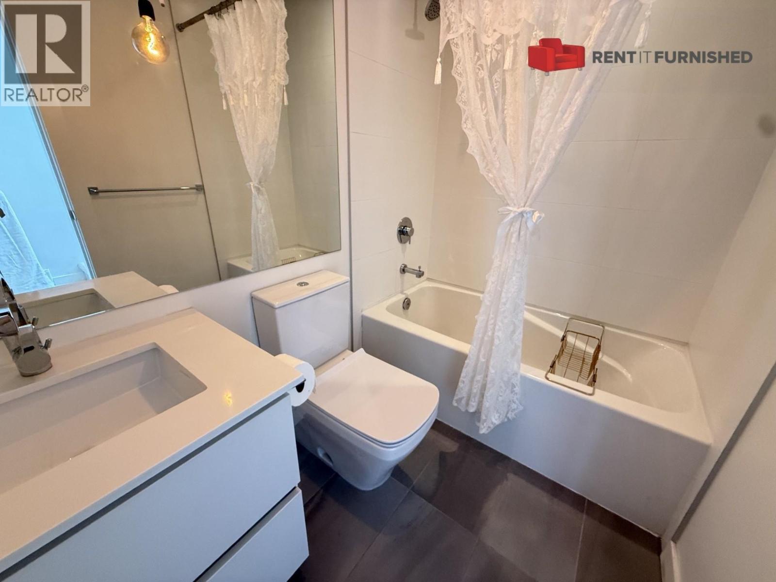 626 ALEXANDER STREET, Vancouver - Image 1