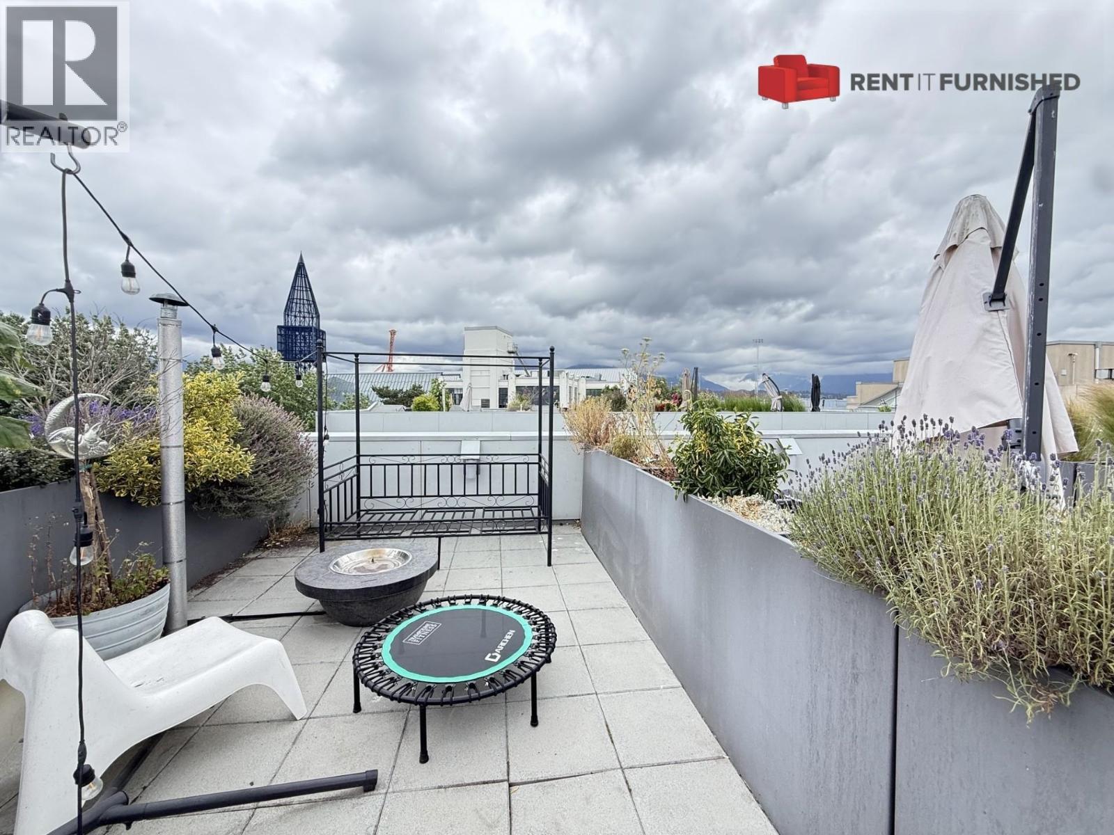 626 ALEXANDER STREET, Vancouver - Image 1