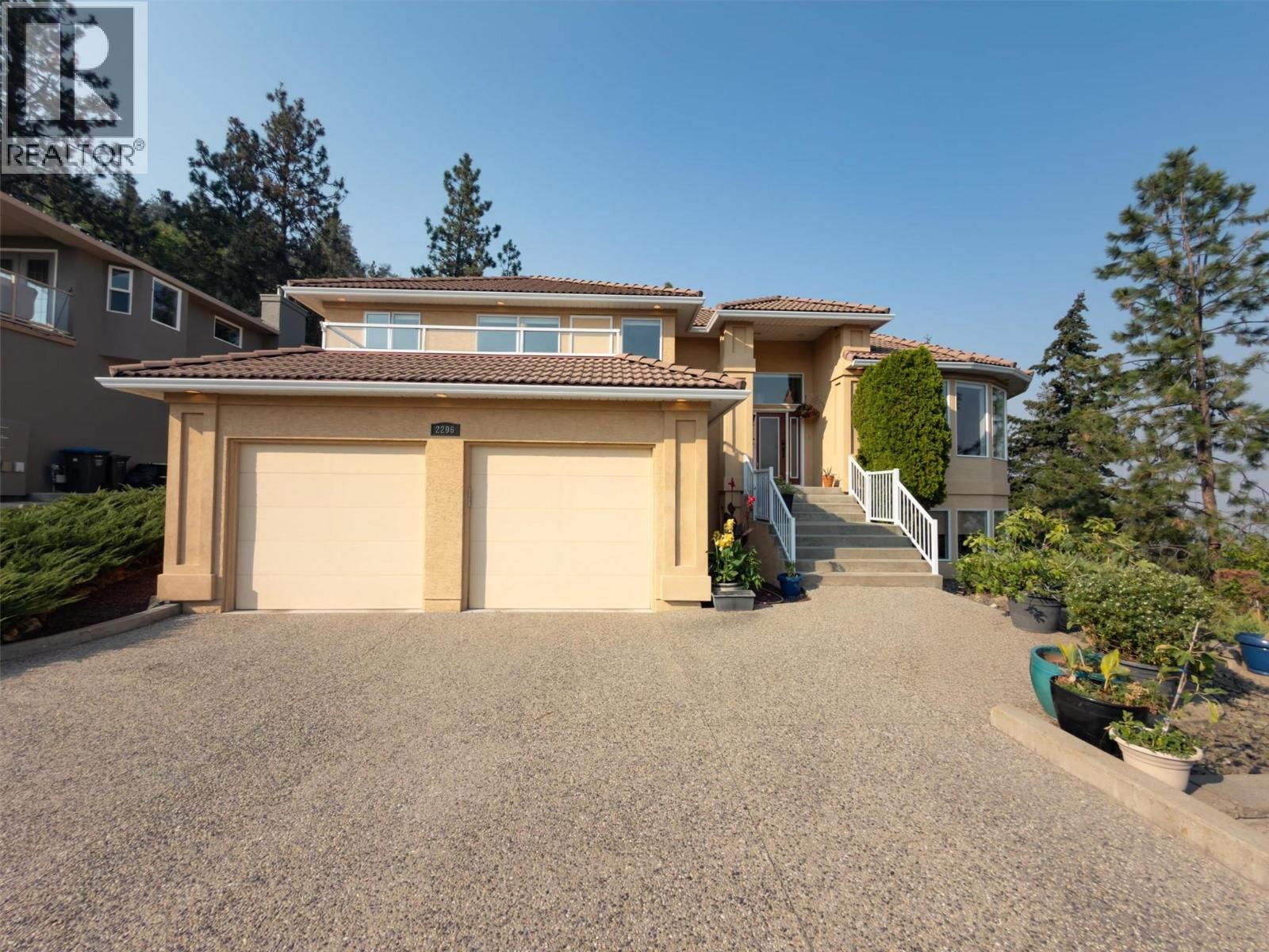 2296 Lillooet Crescent, Kelowna