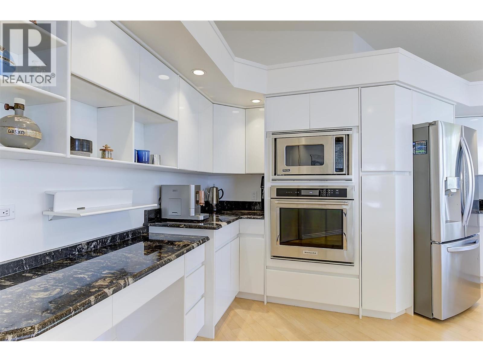 2296 Lillooet Crescent, Kelowna