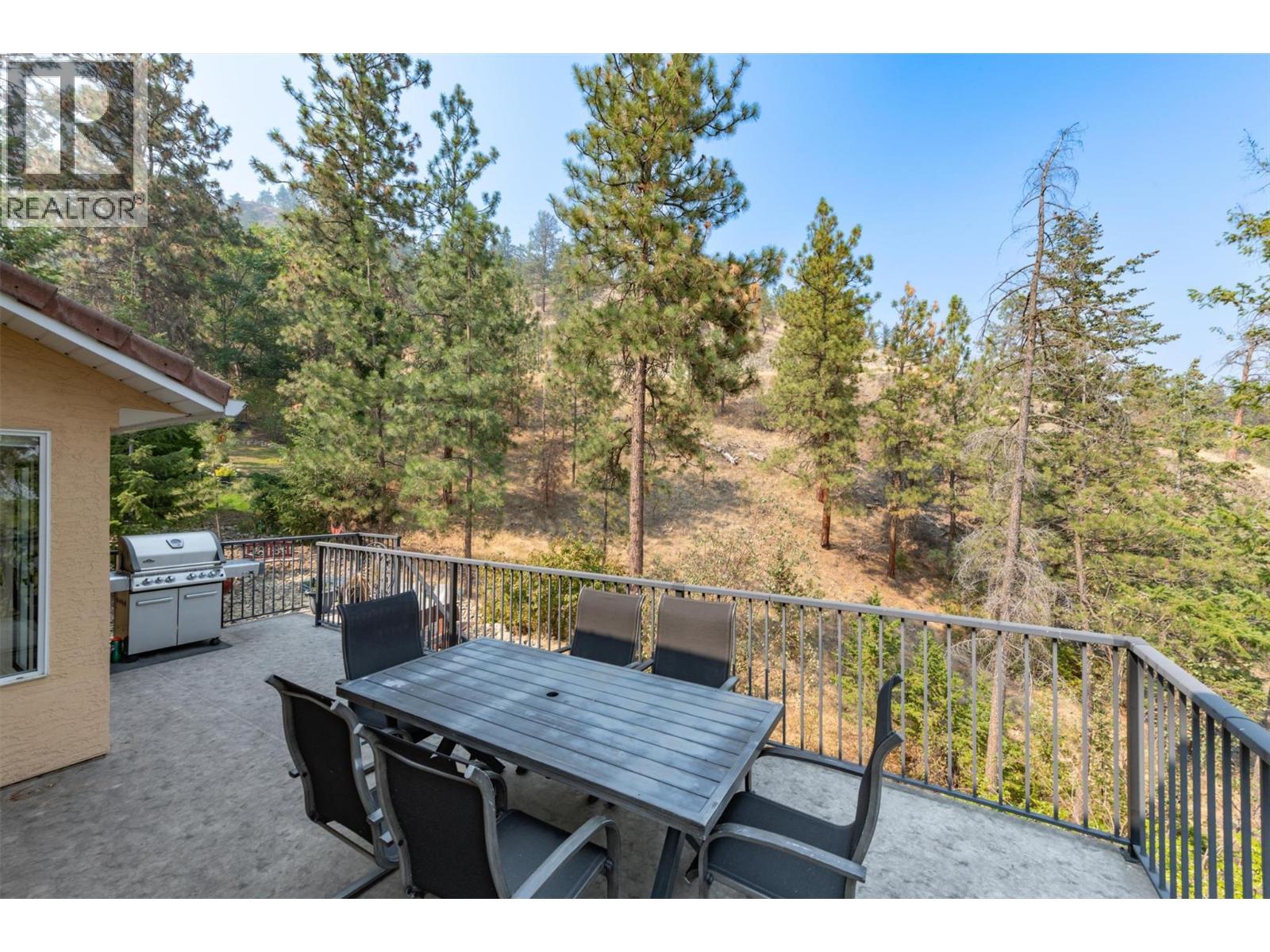 2296 Lillooet Crescent, Kelowna
