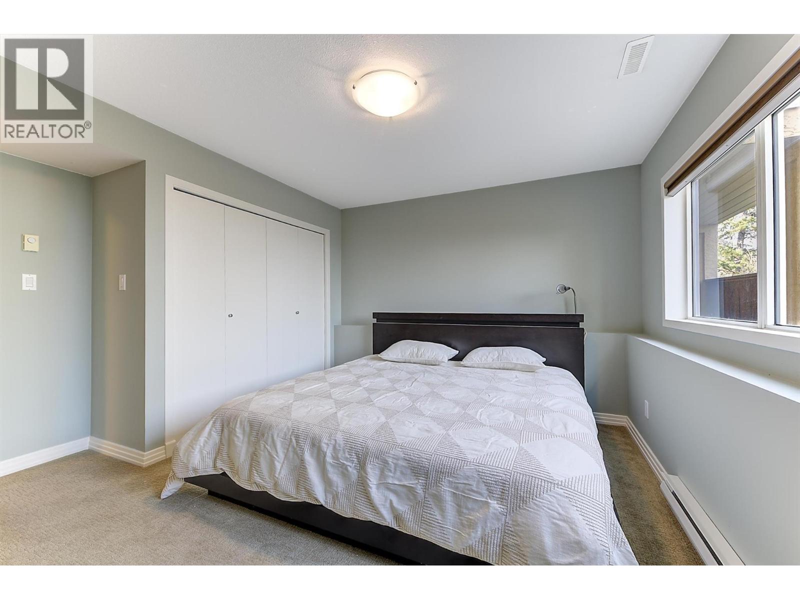2296 Lillooet Crescent, Kelowna