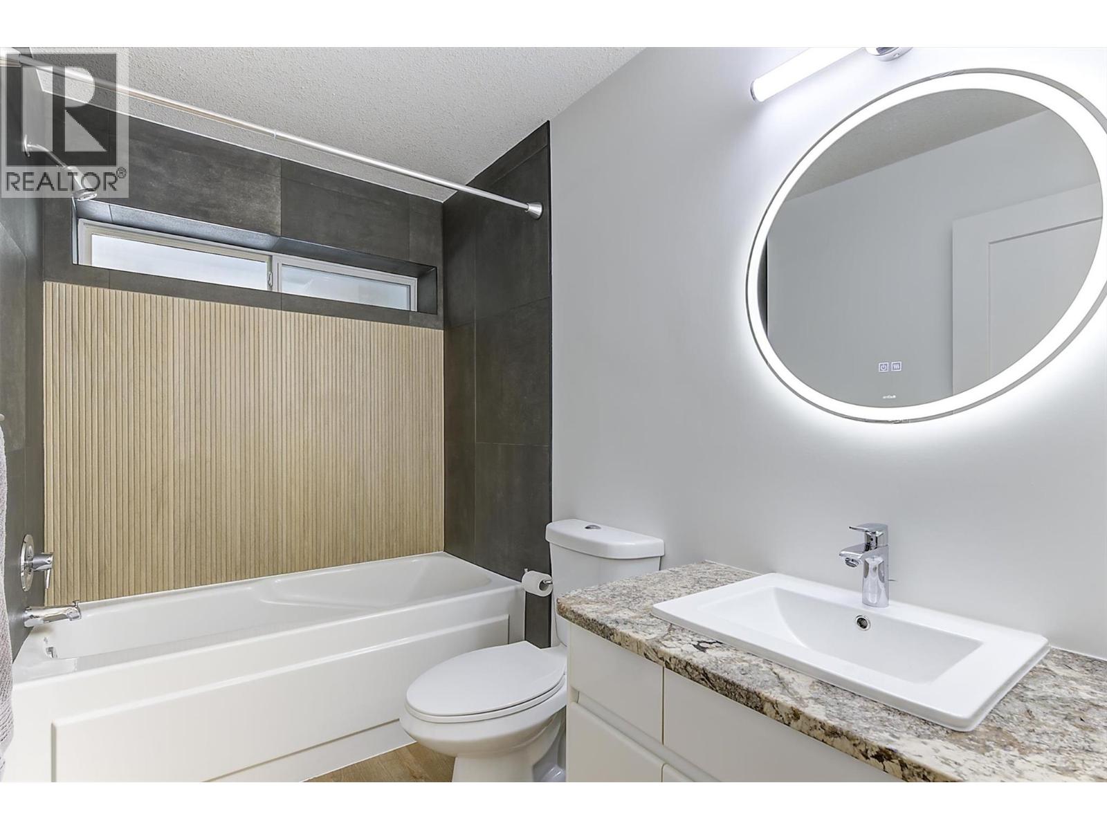 2296 Lillooet Crescent, Kelowna
