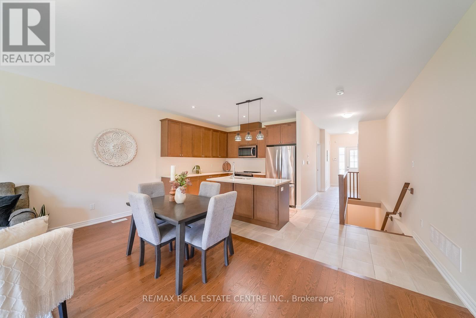 11 OVERLEA DRIVE - 18