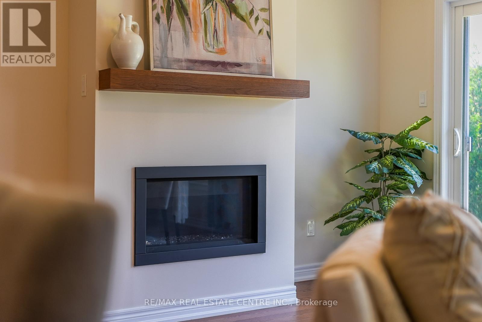 11 OVERLEA DRIVE - 20
