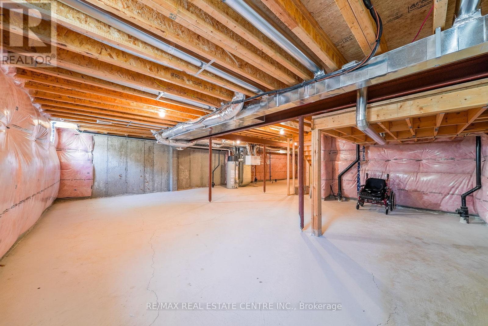 11 OVERLEA DRIVE - 38