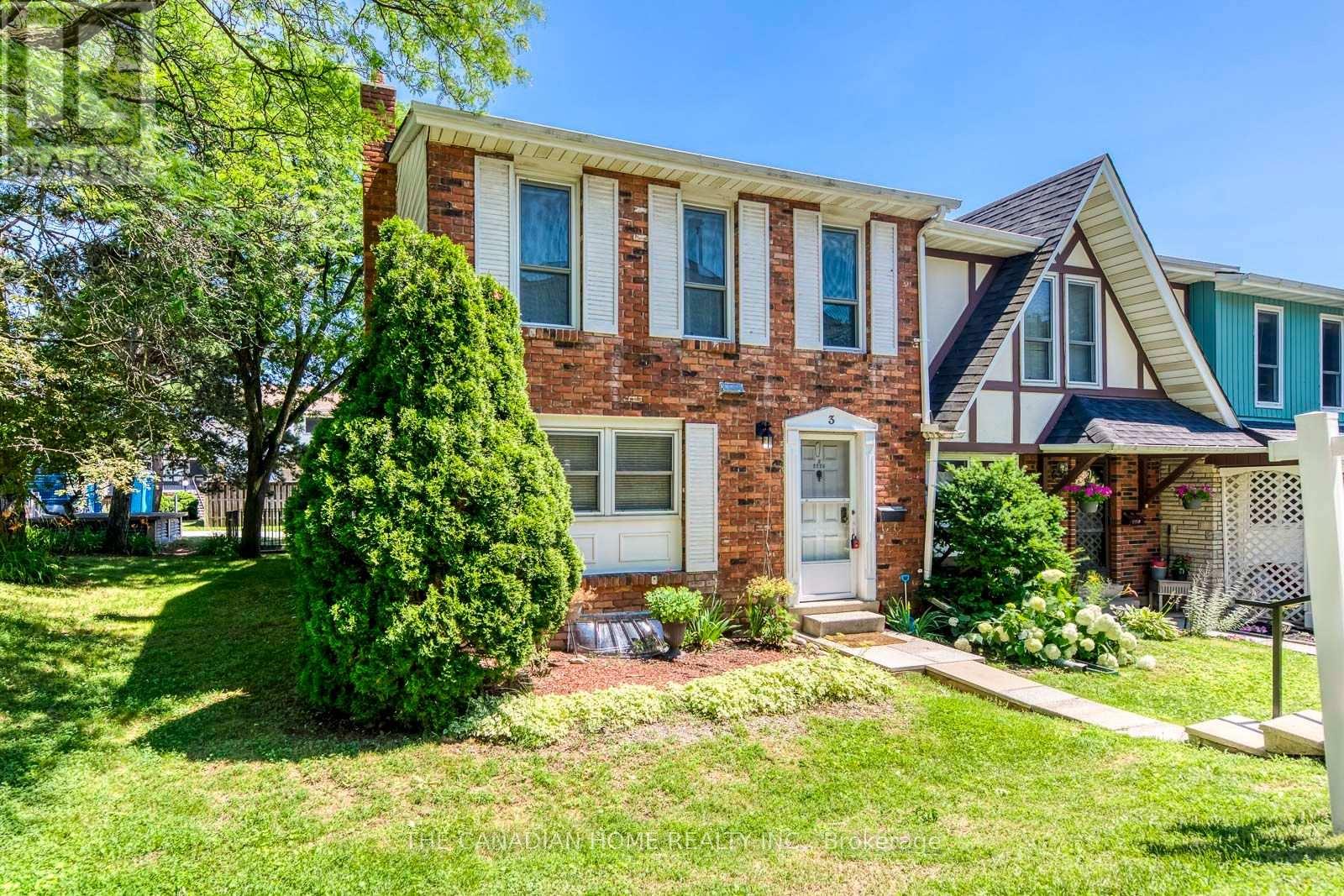 #3 2226 UPPER MIDDLE ROAD - 2