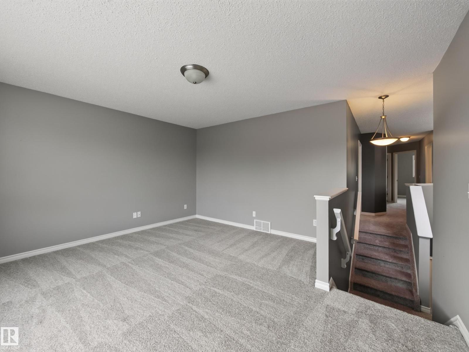 283 ASCOTT CR - Image 31