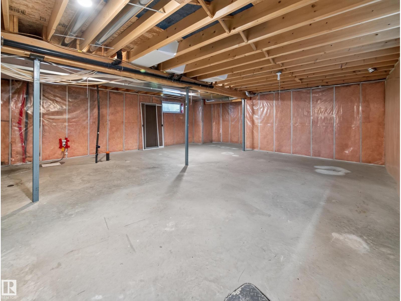 283 ASCOTT CR - Image 37