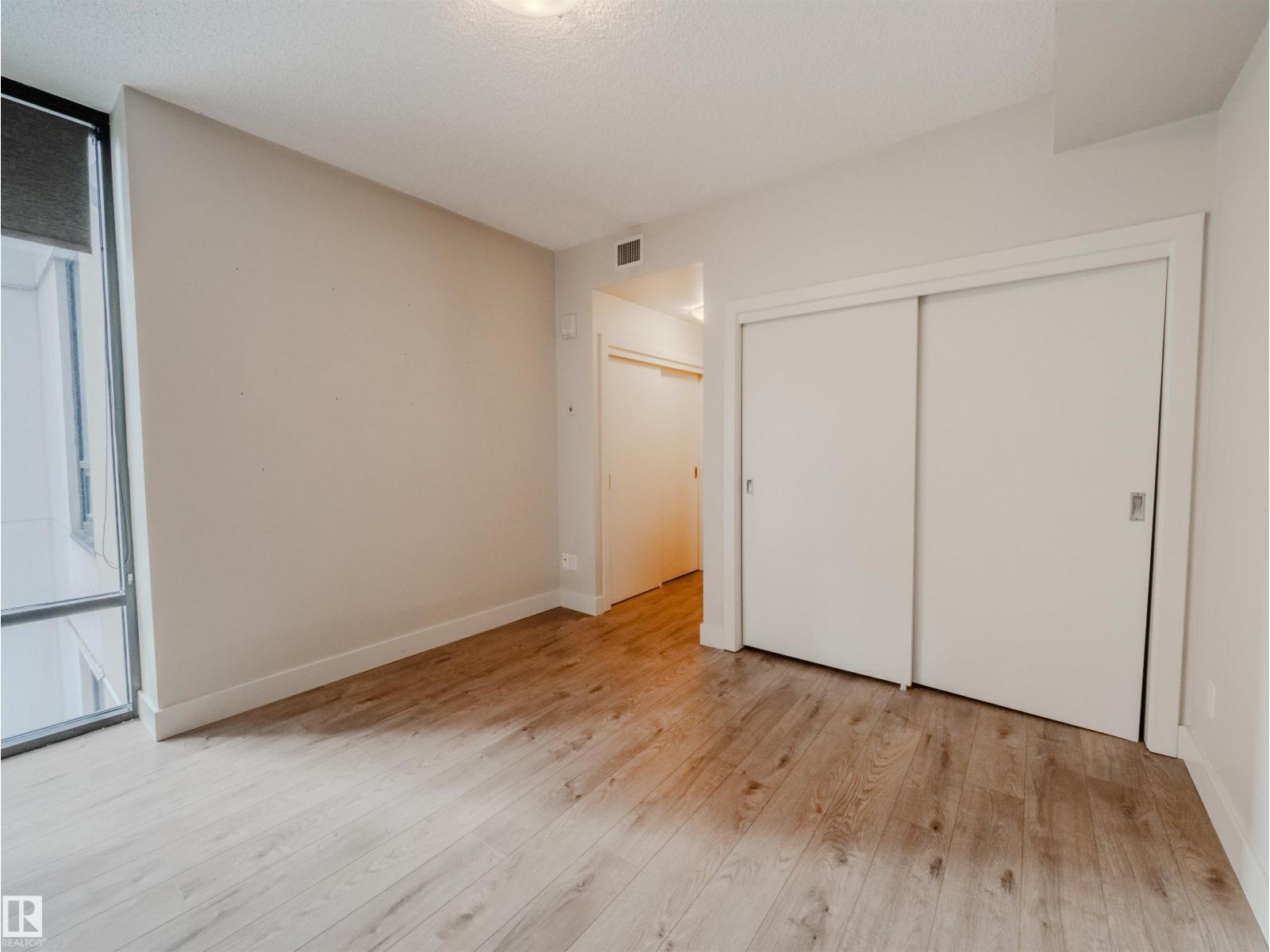 #304 11933 JASPER AV NW - 28