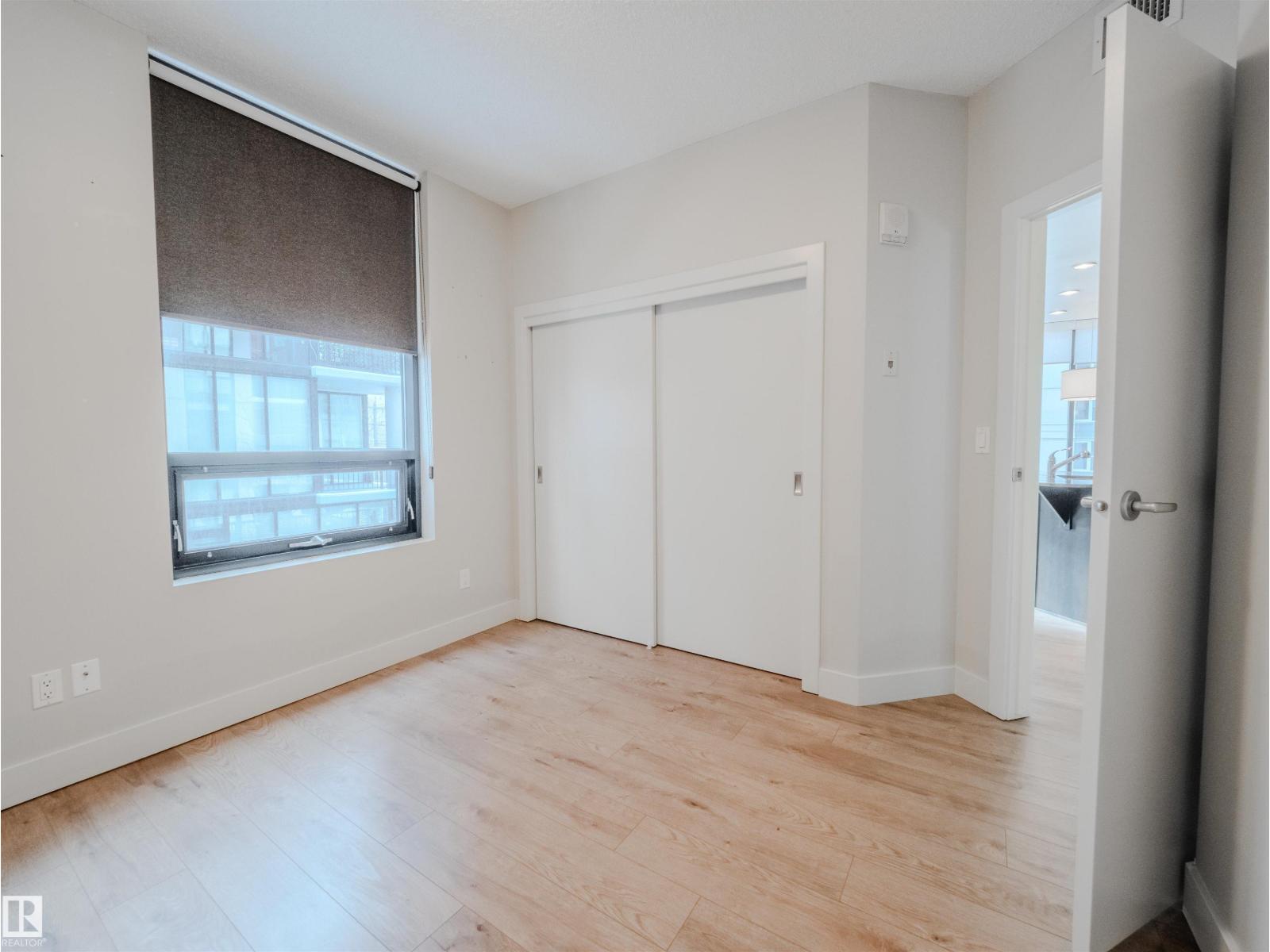#304 11933 JASPER AV NW - Image 24