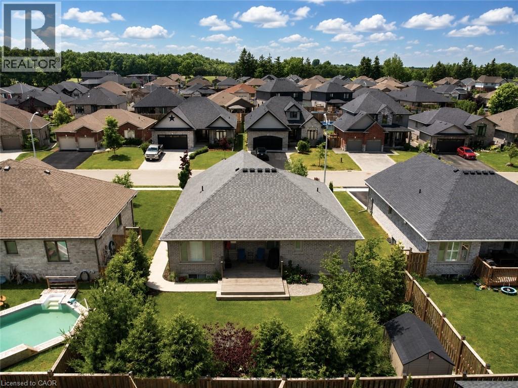 98 ALLANDALE Crescent - 2