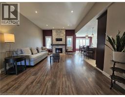 4pc Bathroom - 98 Allandale Crescent, Simcoe, ON N3Y0B4 Photo 10