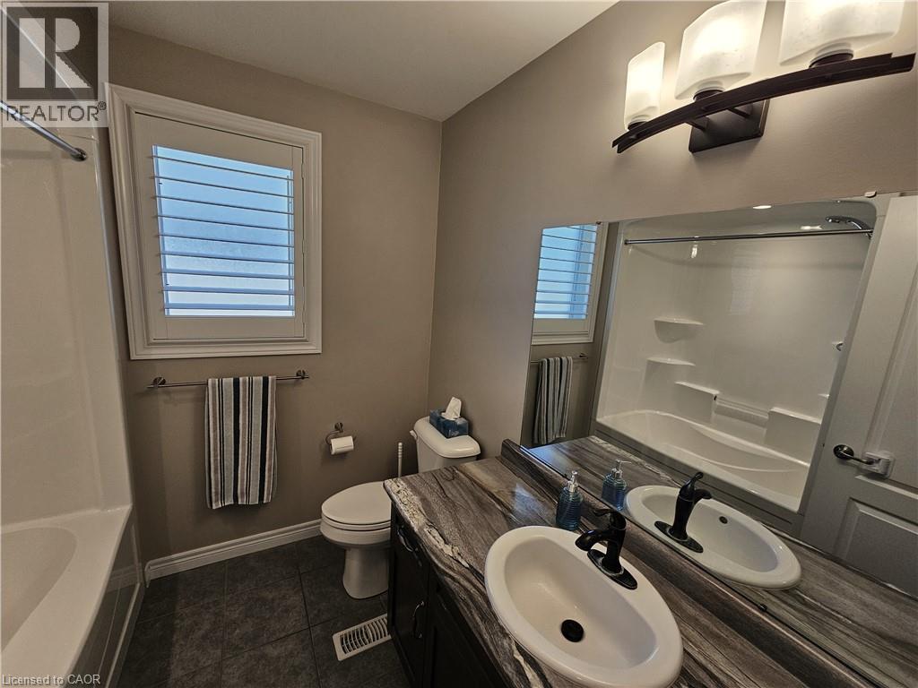 98 ALLANDALE Crescent - Image 30