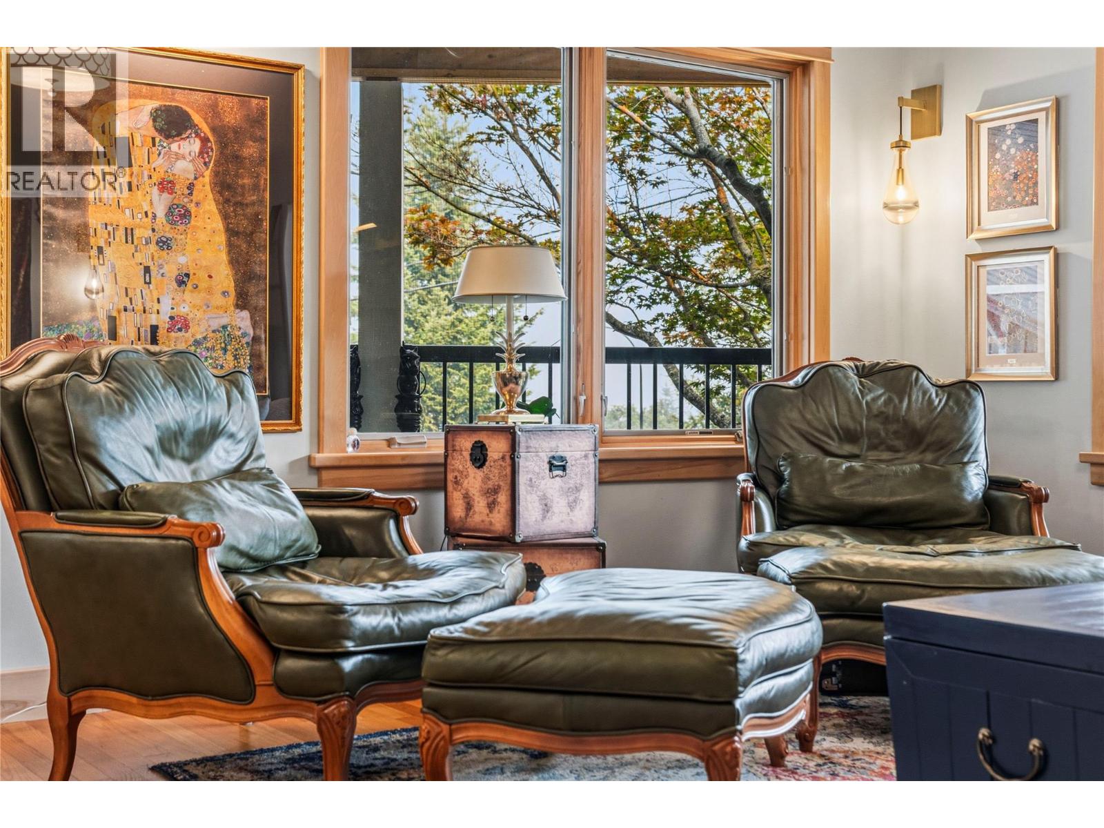 1710 11 Avenue NE - Image 11