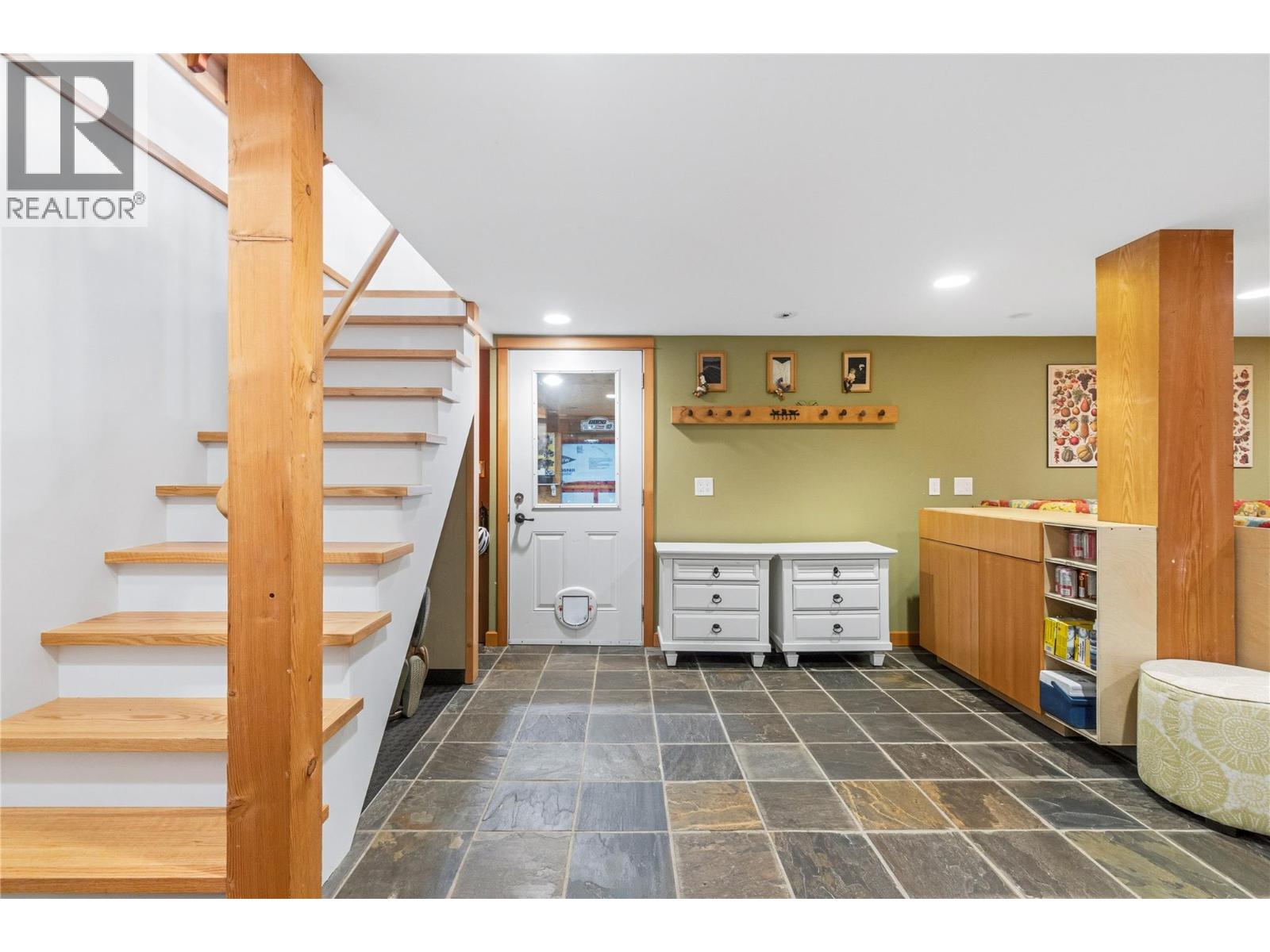 1710 11 Avenue NE - Image 39
