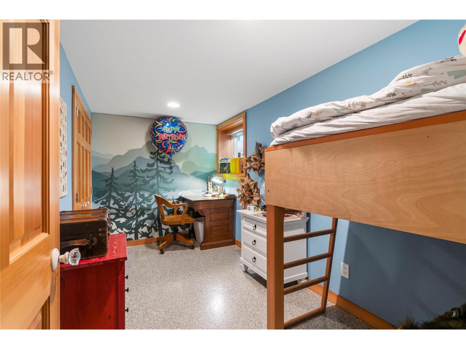 1710 11 Avenue NE - 49