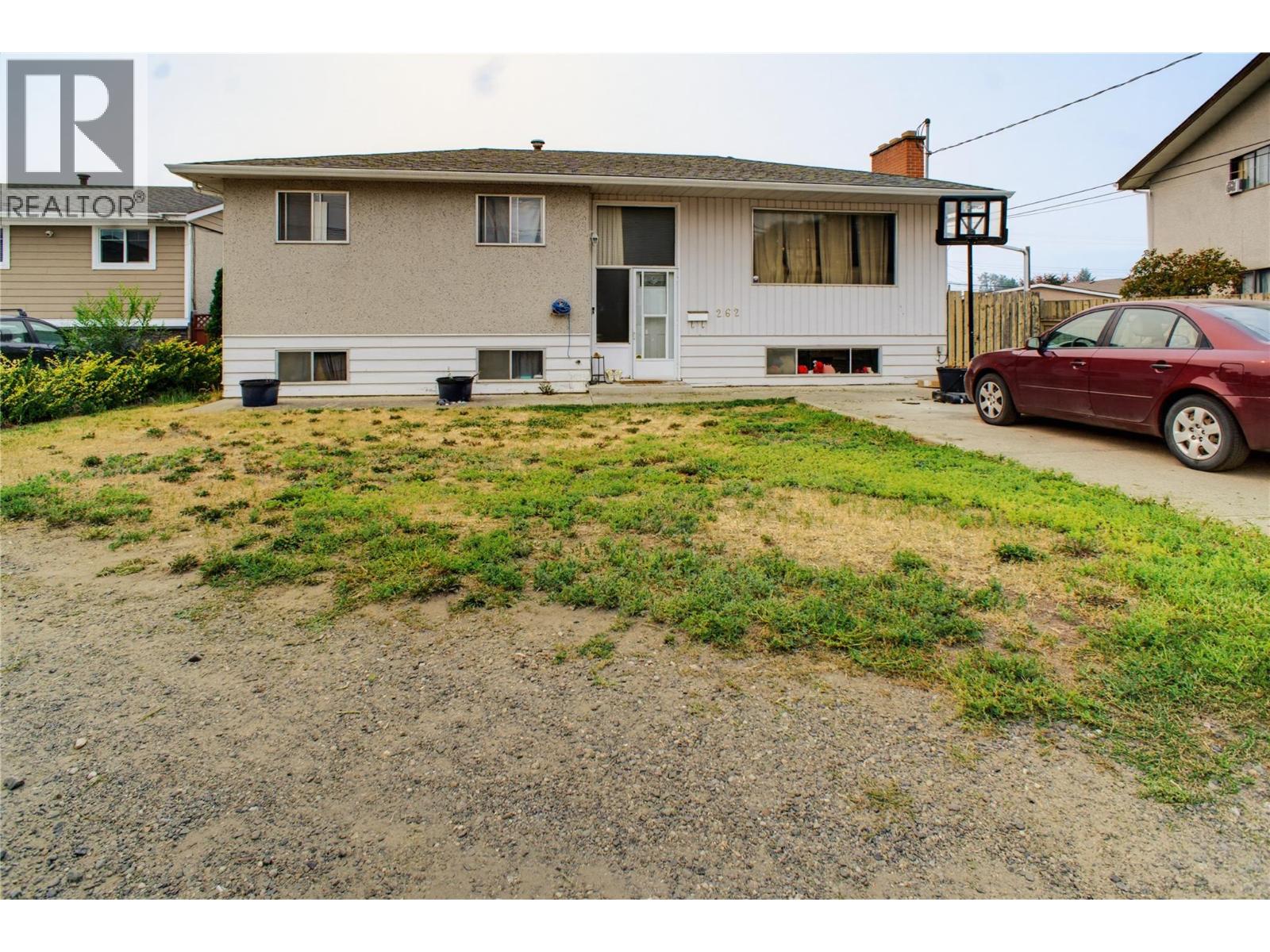 262 HOLLY Avenue - 1