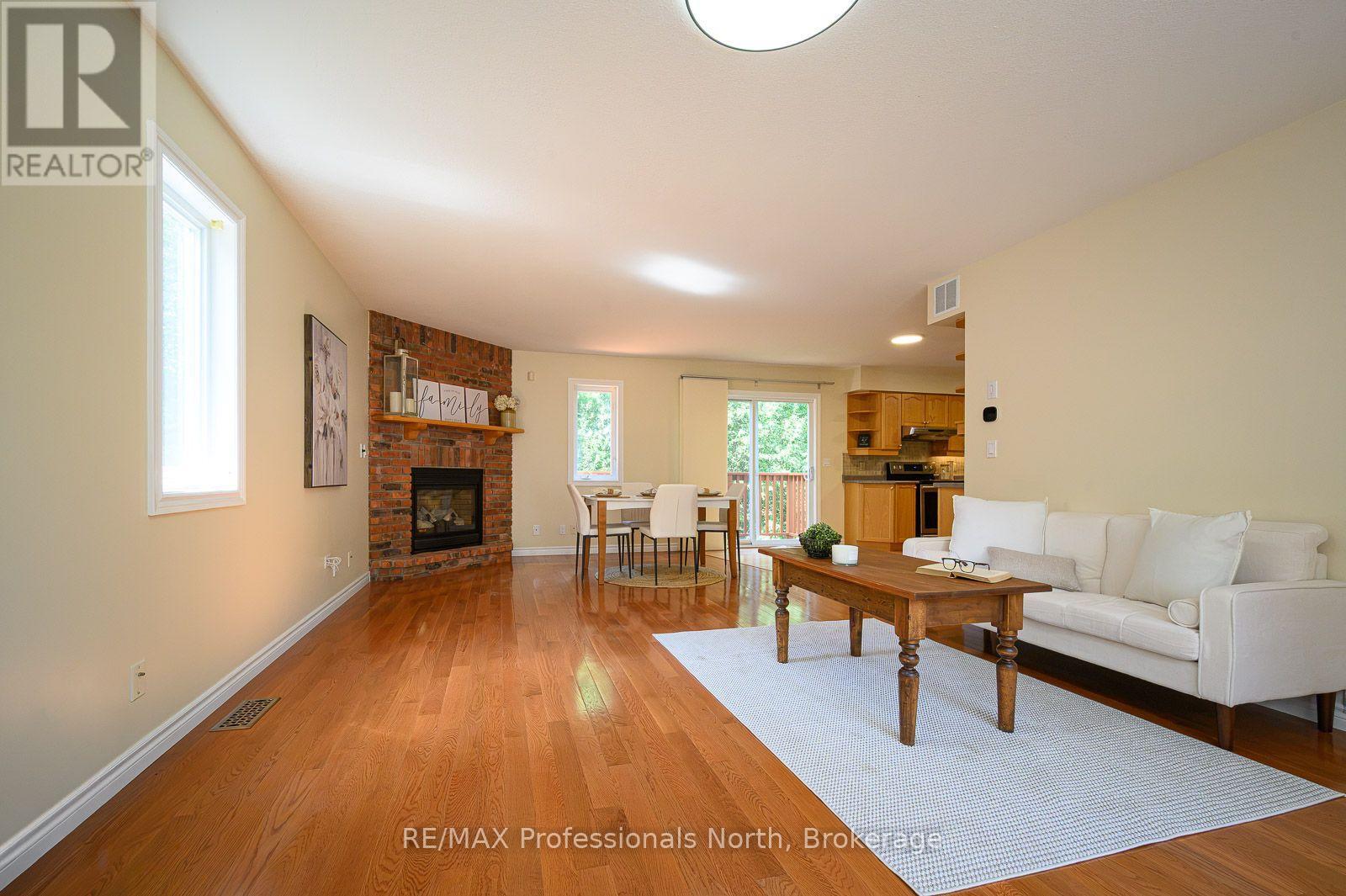 18 HERITAGE CRESCENT - Image 4