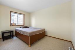 2 Langley Bay, Winnipeg, MB R3T6C7 Photo 21
