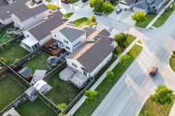 2 Langley Bay, Winnipeg, MB R3T6C7 Photo 42