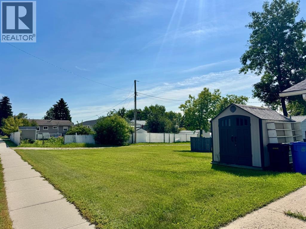 10713 105 Avenue - Photo 33