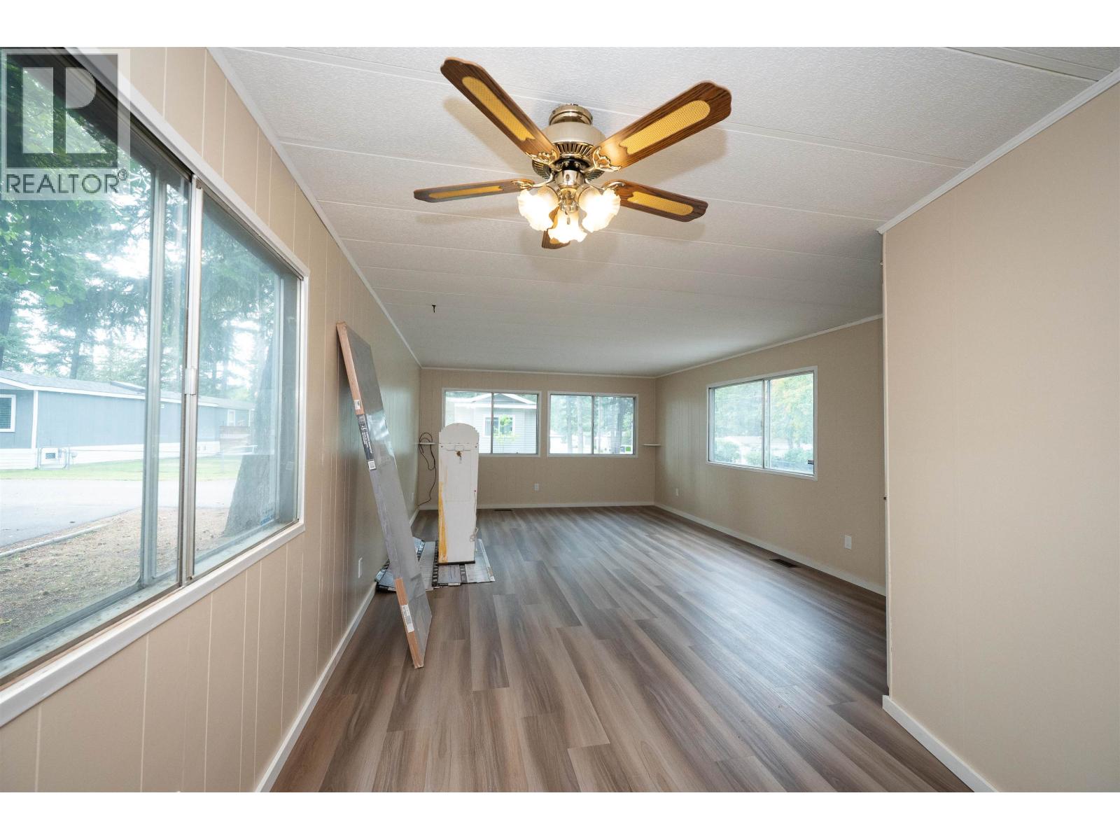 #11 1322 DOG CREEK ROAD - 8