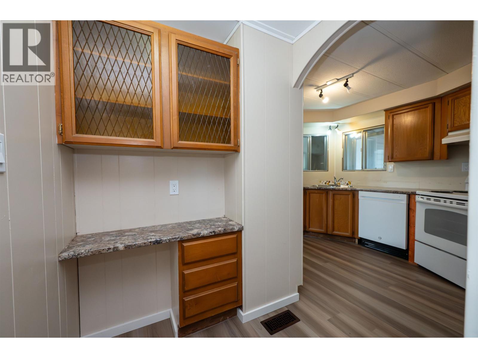 #11 1322 DOG CREEK ROAD - 12