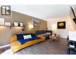 2pc Bathroom - 81, 630 Sabrina Road Sw, Calgary, AB T2W2N7 Photo 10