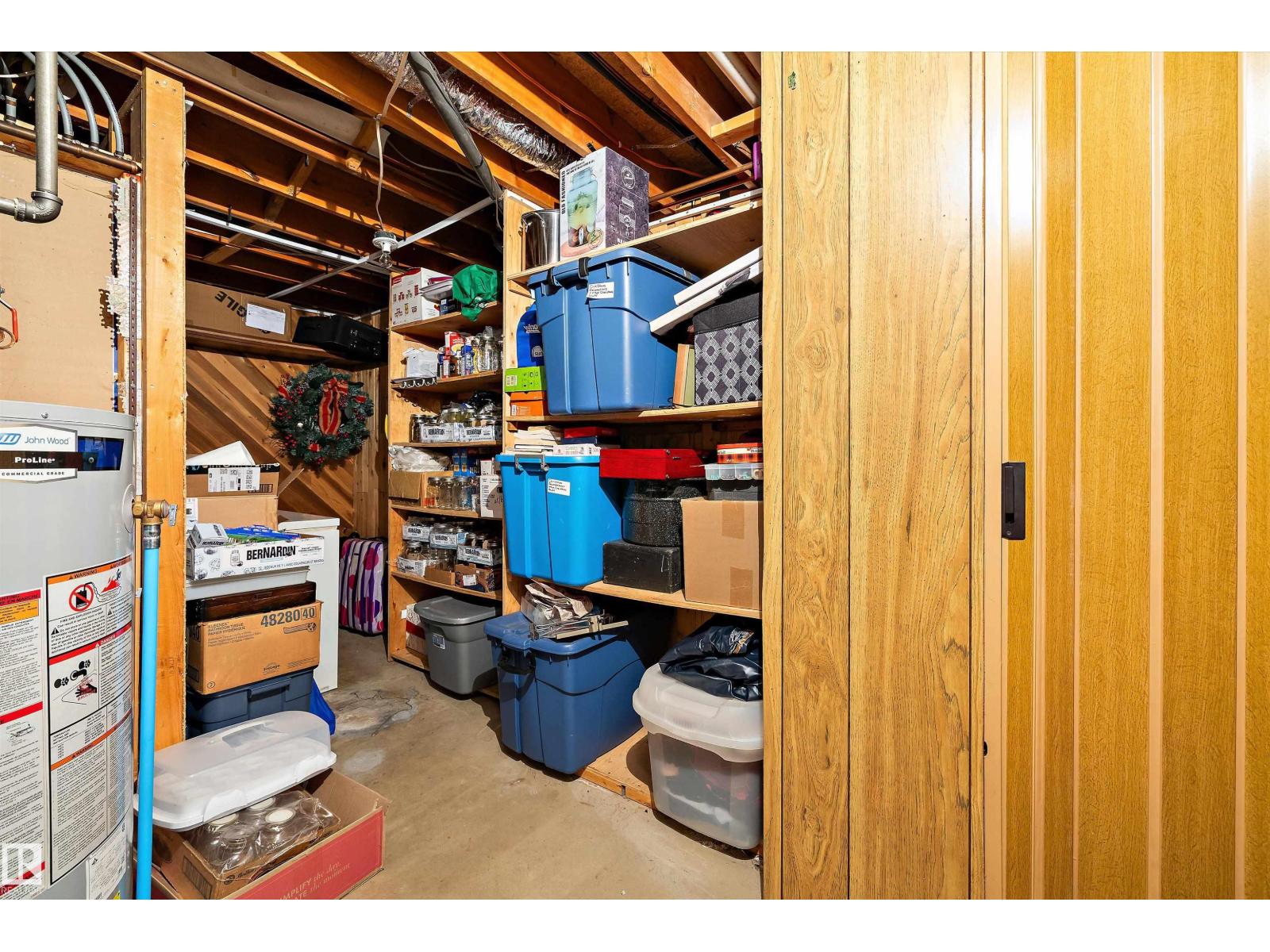 9811 158 AV NW - Image 40