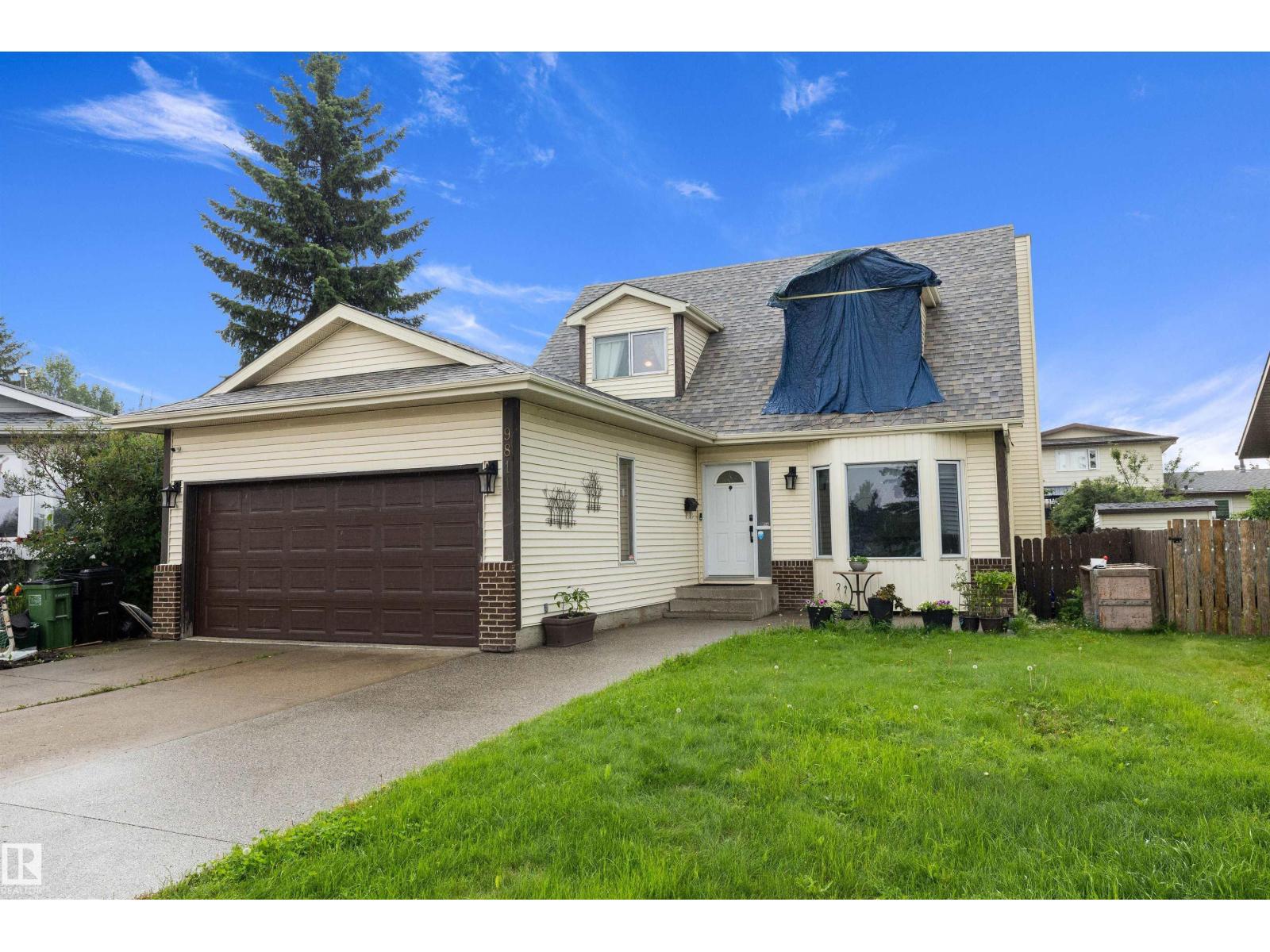9811 158 AV NW - 47