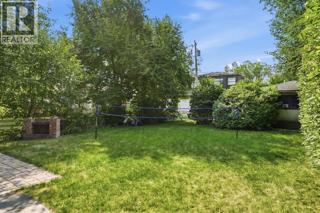 235 32 Avenue NW, Tuxedo Park, Calgary photo 3
