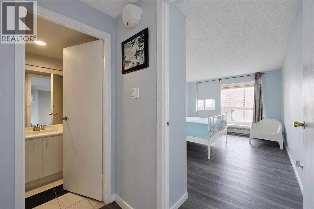 221 6 Avenue Southeast - Photo 23