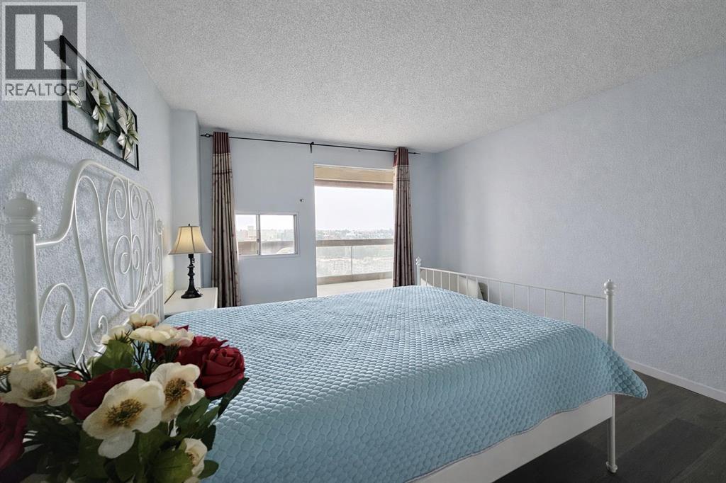 221 6 Avenue Southeast - Photo 25