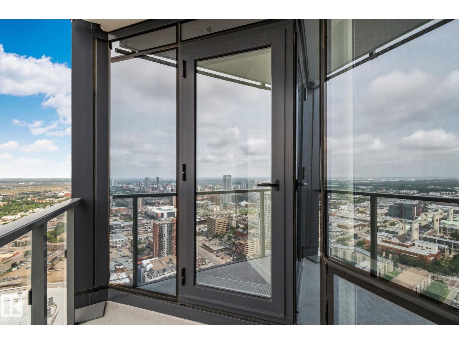 #3411 10360 102 ST NW - 8
