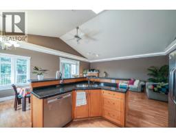 735 Schoolhouse Street, Coquitlam, BC V3J5S1 Photo 11