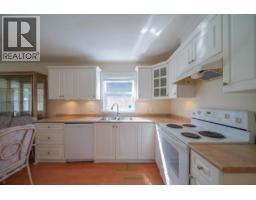 735 Schoolhouse Street, Coquitlam, BC V3J5S1 Photo 27
