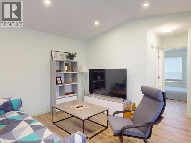 3465 OAK STREET, Texada Island