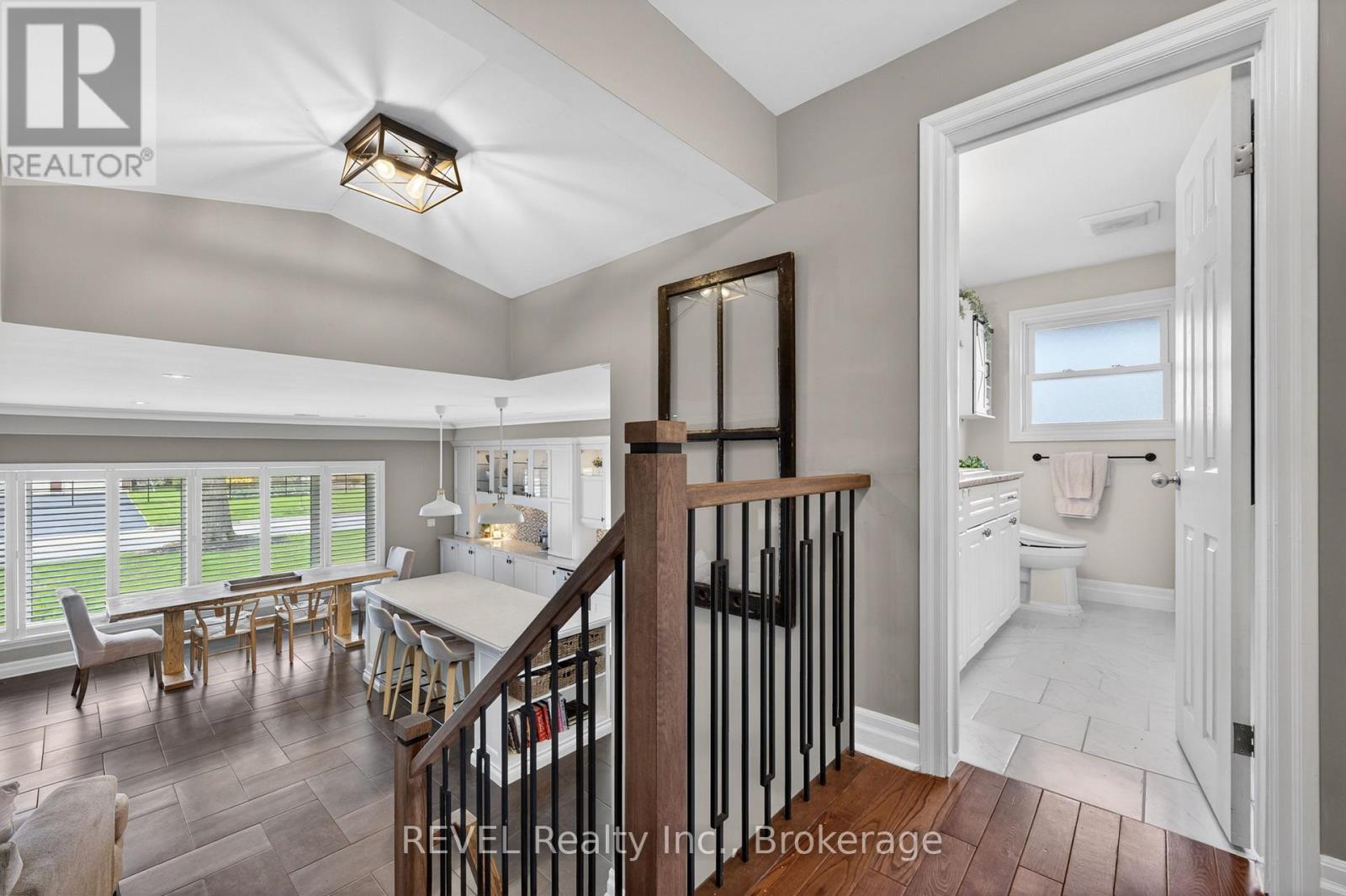 34 ROYAL YORK ROAD - 22
