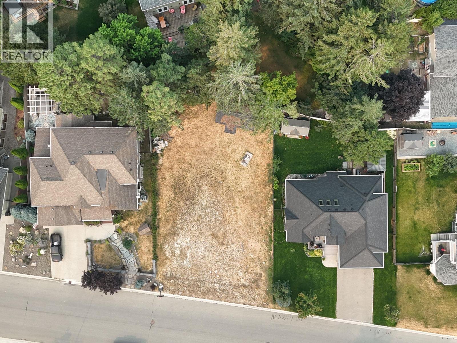  751 34th Avenue South, Cranbrook