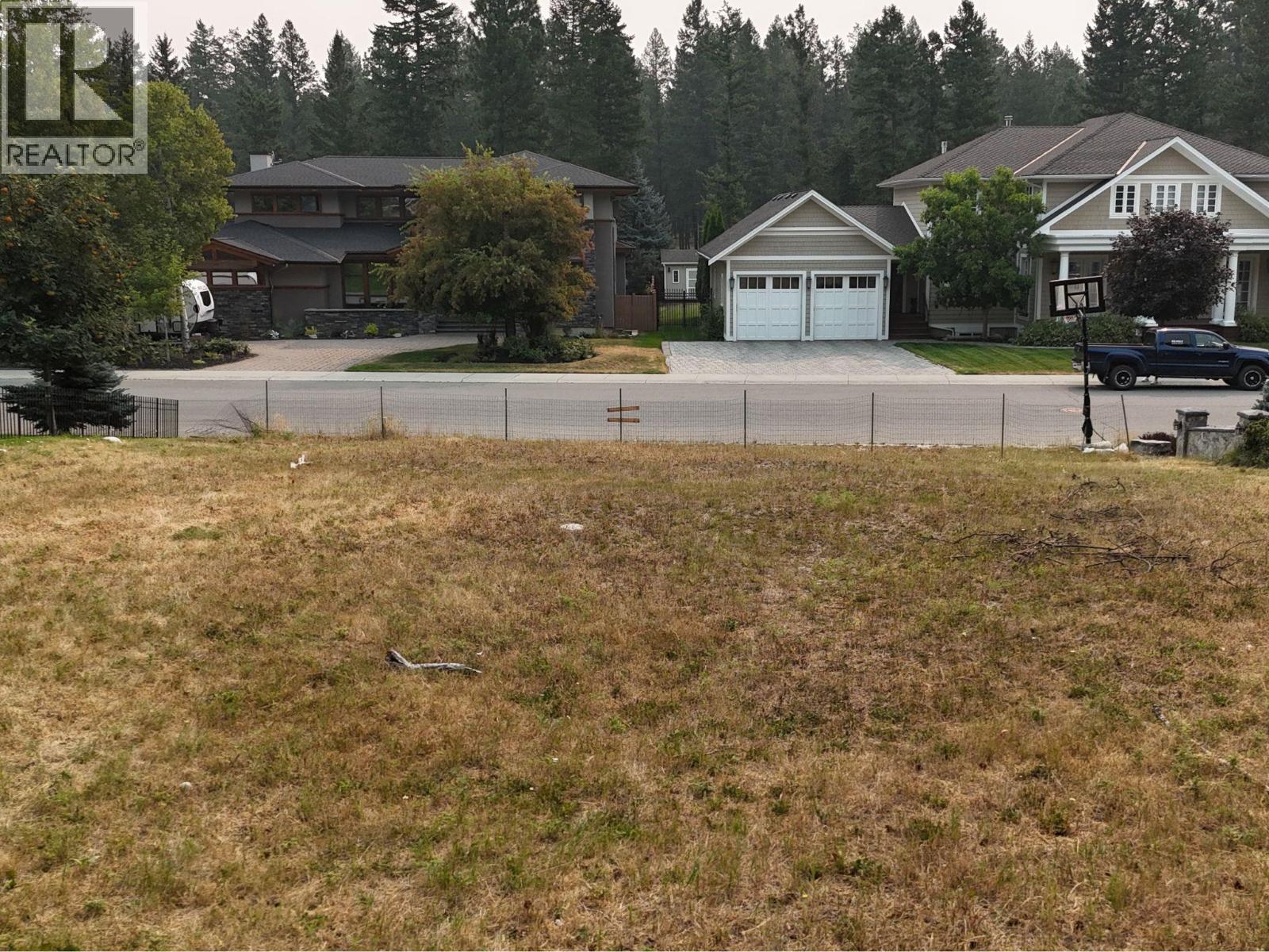  751 34th Avenue South, Cranbrook
