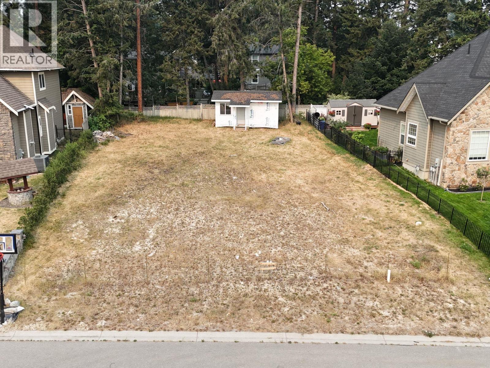  751 34th Avenue South, Cranbrook