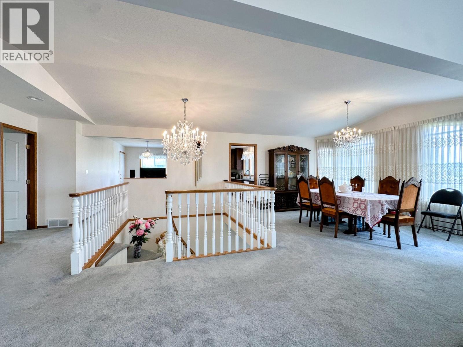  10501 100th Avenue, Osoyoos