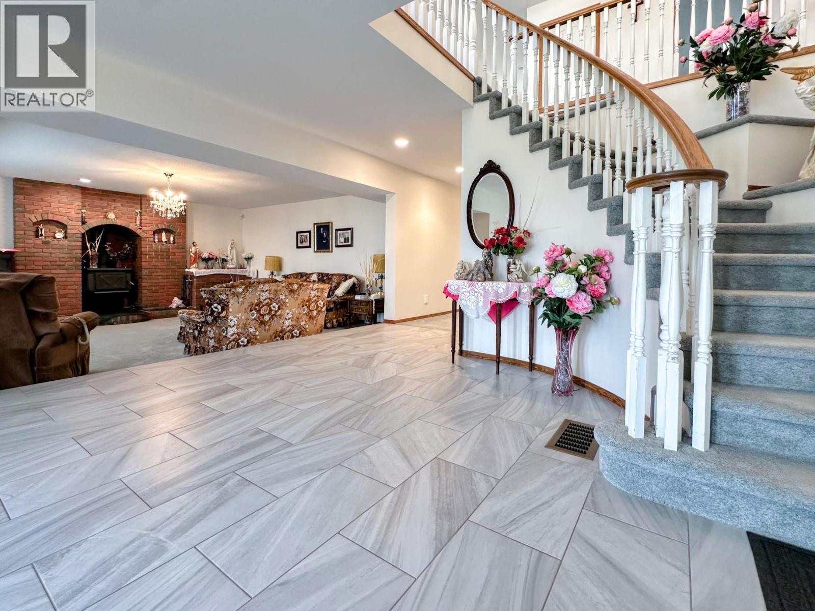 10501 100th Avenue - 46